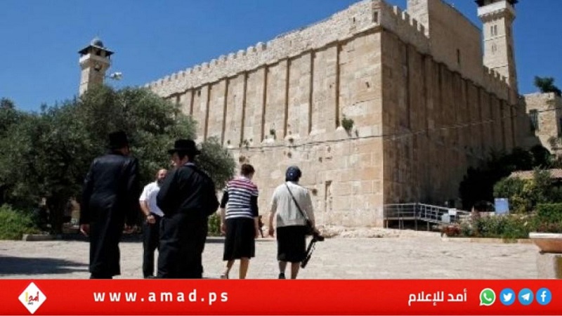جيش الاحتلال يغلق الحرم الإبراهيمي في الخليل ويمنع الوصول إليه..وحملة اعتقالات في الضفة بينها صحفي