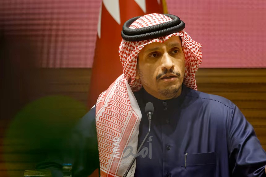 رئيس وزراء قطر إلى طهران الخميس لبحث سبل خفض التصعيد