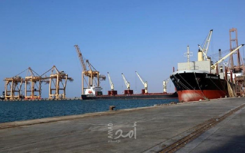 عدة غارات تستهدف ميناء الحديدة  اليمني