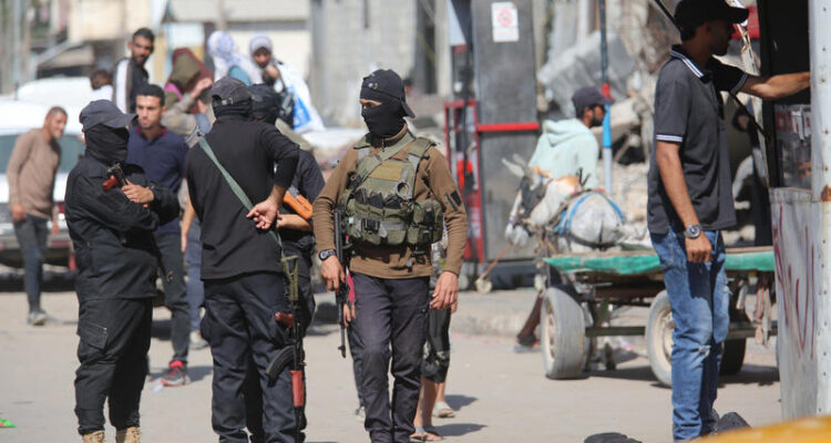 ورقة إسرائيلية تقترح ربط تسليح شرطة غزة الجديدة بالتخلي عن صفة اللجوء و«حق العودة»