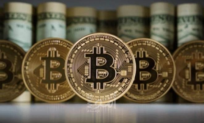 بيتكوين تحافظ على تداولها قرب 65 ألف دولار رغم تبخر 800 مليار دولار من أسهم الـAI