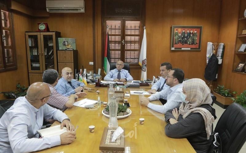 نقابة المهندسين تُكرم بلدية غزة لدورها خلال العدوان الأخير