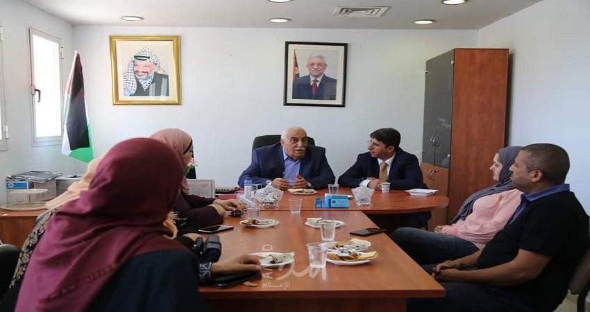 تنمية أريحا تبحث مع المحافظ أبو العسل التعاون المشترك بالبرامج وللأسر المهمشة