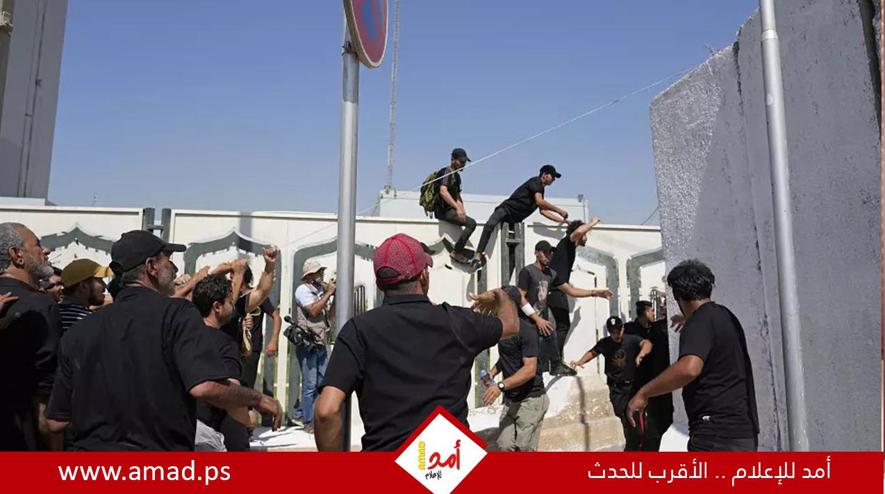 العراق: إصابة 19 ضابطا خلال التظاهرات.. والقوات الأمنية تتعهد بمواصلة التأمين