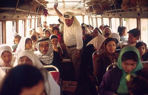 الصليب الأحمر: التواصل بين المعتقلين الفلسطينيين وعائلاتهم مسؤوليةُ إسرائيل بموجب القانون الدولي الإنساني