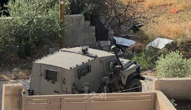قوات الاحتلال تقتحم منزل أسير في البلدة القديمة من القدس