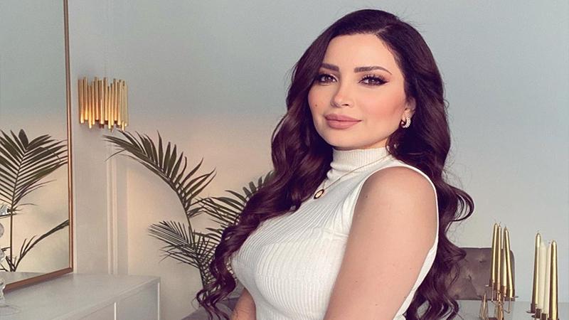 نسرين طافش تعلن ارتباطها.. شاهد