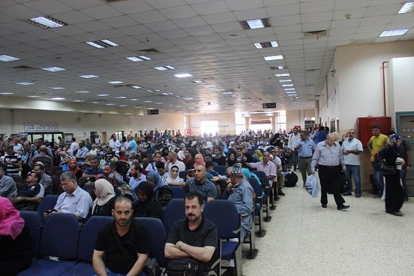 الشؤون المدنية: الأحد سفر 99 طالبا من غزة إلى الأردن