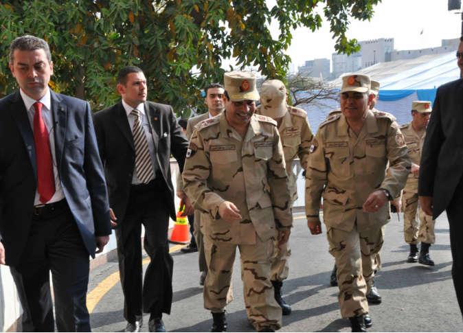 "الشرق الأوسط": "السيسي" ربما يترك منصبه آخر يناير للترشح للرئاسة