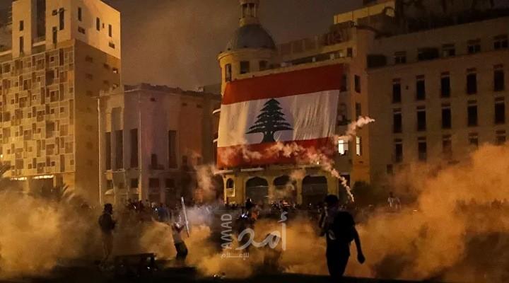 لبنانيون يطالبون بإسقاط الرئيس ومسؤولين آخرين بسبب انفجار بيروت