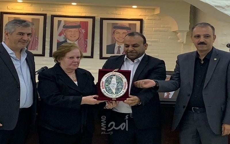 اتحاد الكتاب الفلسطينيين ورابطة الكتاب الأردنيين يحتفيان بالمفكر ناصيف عواد