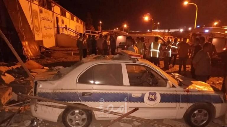 ليبيا: تبادل الاتهامات بعد مقتل العشرات بغارة جوية على مركز للمهاجرين في ضواحي طرابلس