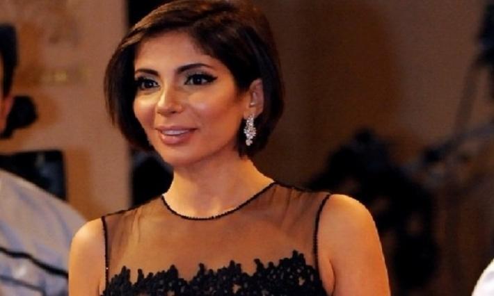 الفنانة المصرية "مني زكي" تثير الجدل مجددا بـ إطلالة جريئة.. شاهد