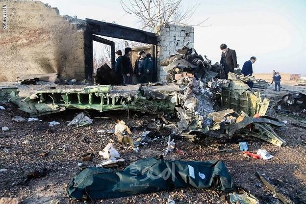 إيران تعلن العثور على الصندوقين الأسودين للطائرة الأوكرانية ولن تسلمهم لـ "بوينغ"