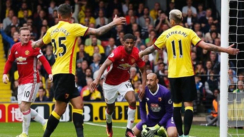 بالفيديو ..  مانشستر يونايتد يعبر واتفورد بثلاثية نظيفة بــ الدوري الإنجليزي