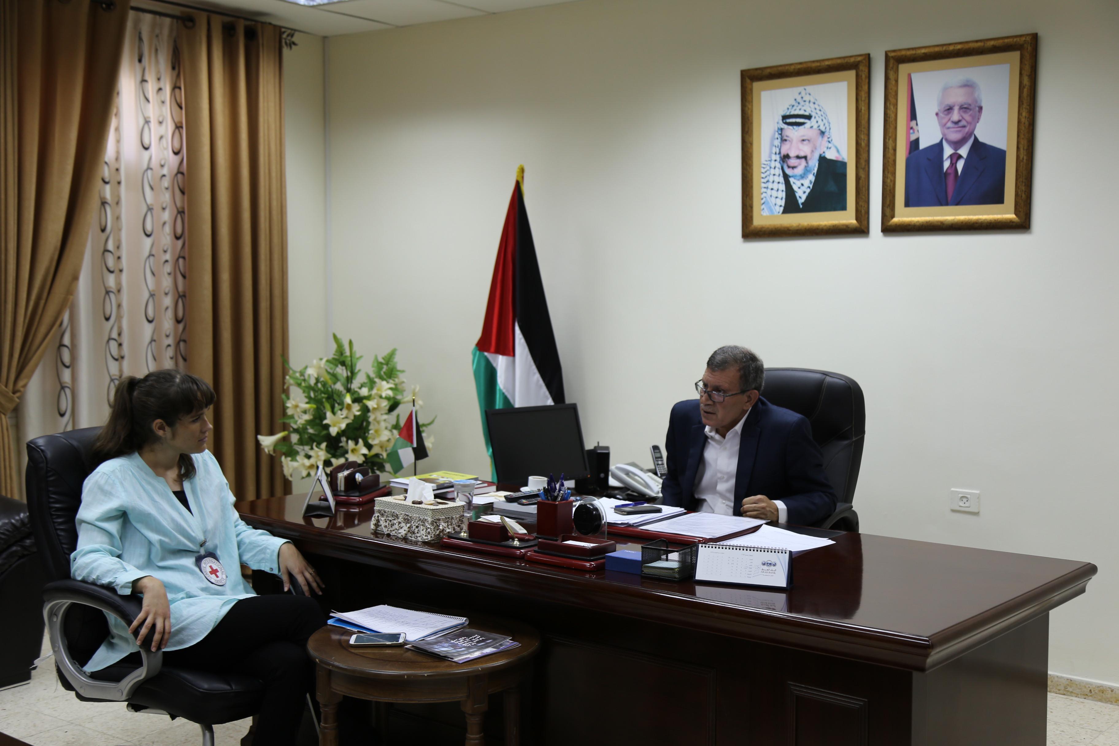الفتياني لــ مسؤول الصليب الأحمر الدولي: إسرائيل تبرهن للعالم أنها غير معنية بالسلام