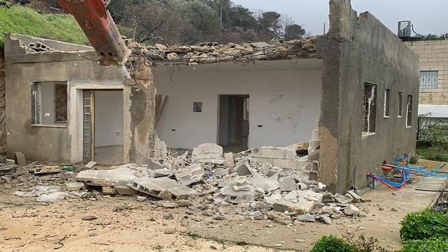 القدس: انهيار جزء من منزل بفعل حفريات جيش الاحتلال