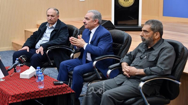 أشتية: استعداداتنا تطورت بشكل كبير في مواجهة كورونا وباستطاعتنا إجراء 4 آلاف فحص يومياً