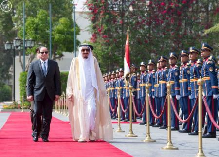 مفاجآت خادم الحرمين للمصريين عرض مستمرة.. مصادر: إيداع مبلغ مالي كبير فى البنك المركزي مساء اليوم