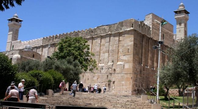 جيش الاحتلال يعتقل طفلا قرب الحرم الإبراهيمي في الخليل