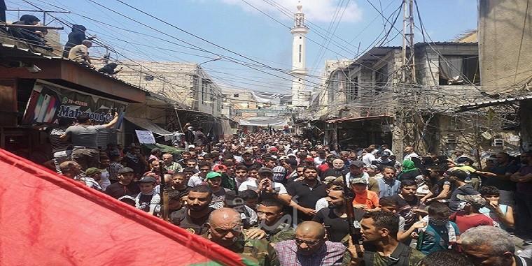 بفعل الانتفاضة اللبنانية … اول حراك مطلبي ينطلق من مخيم "عين الحلوة"