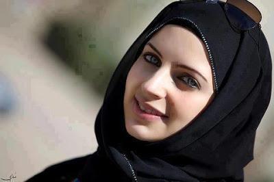 قرار لمحكمة الاستئناف الشرعية يصدم الشارع باعتبار المرأة الأردنية (فاسقة) ما لم ترتدِ الحجاب!