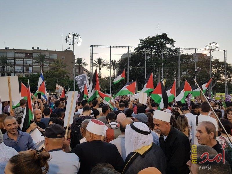 ضجة في إسرائيل ضد رفع العلم الفلسطيني في مظاهرة تل أبيب..نتنياهو: رفع العلم يؤكد ضرورة قانون القومية