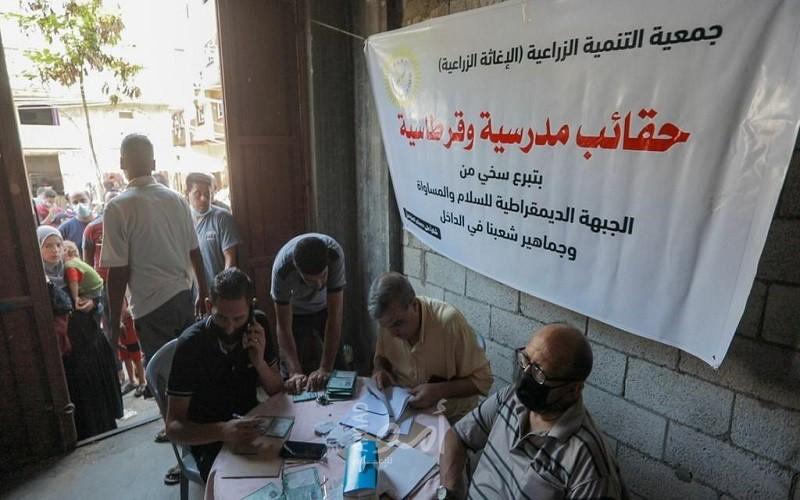 الإغاثة الزراعية تشرع بتوزيع 5000 حقيبة مدرسية على مستوى قطاع غزة
