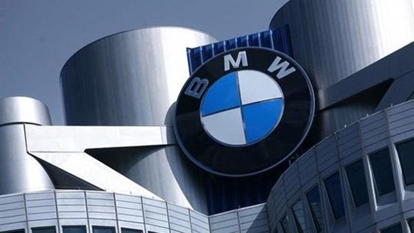 تعاون بين "IBM" و"BMW" لتقديم خدمات مبتكرة للسائقين