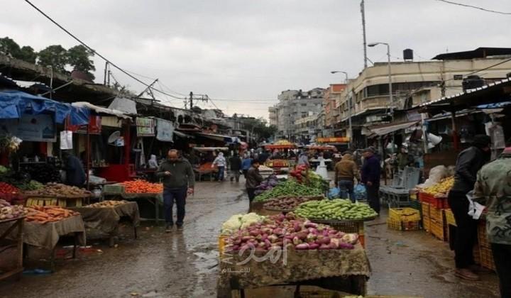 طوارئ غزة تعلن إعادة فتح سوق الشاطئ