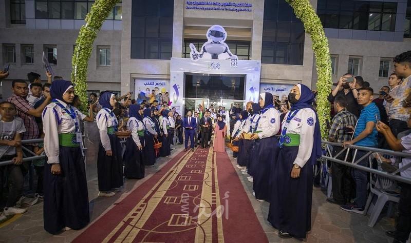 غزة: الكلية الجامعية للعلوم التطبيقية تواصل احتفالات تخريج الفوج الثالث والعشرين "النخب"