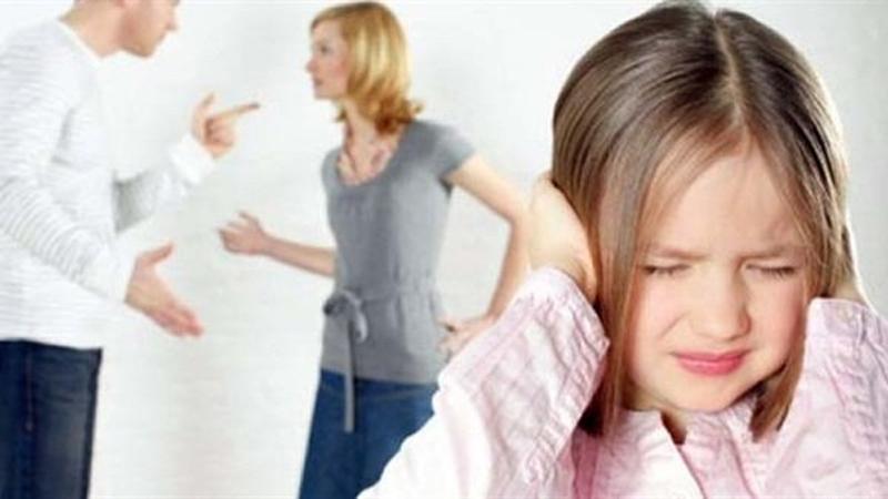 كيف تتعاملي مع أبنائك بعد قرار الطلاق؟