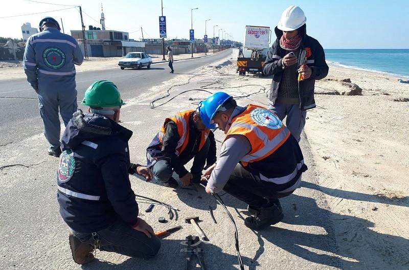 كهرباء غزة: طواقمنا تمكنت الليلة من تحميل القطاع بالكامل