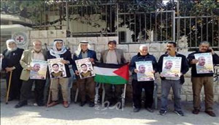 اعتصام في طولكرم تضامناً مع الأسرى الإداريين والمرضى والمضربين عن الطعام