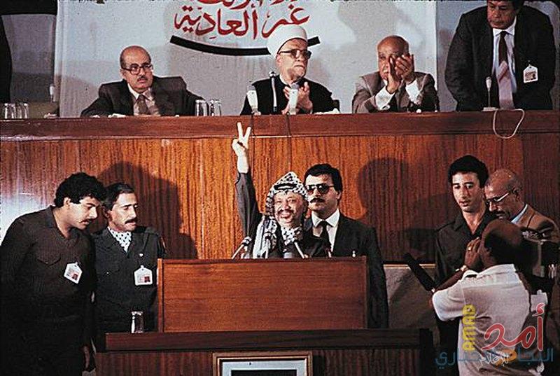 فيديو - الخالد أبو عمار يلقي إعلان قيام دولة فلسطين فى الجزائر 15 نوفمبر 1988