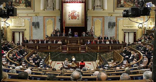 النواب الإسبانى يناقش مذكرة حجب الثقة عن الحكومة بسبب الفساد