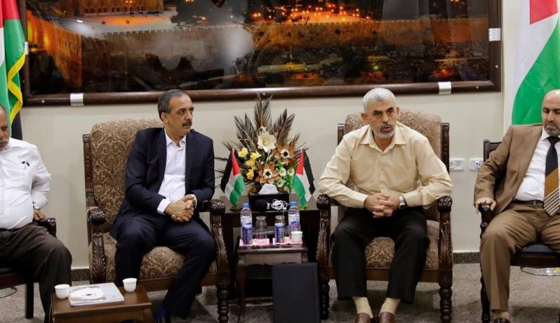 خلال لقاء رجال أعمال.. السنوار يدعو لعقد مجلس وطني  توافقي  وحكومة وحدة ويؤكد دور مصر المحوري