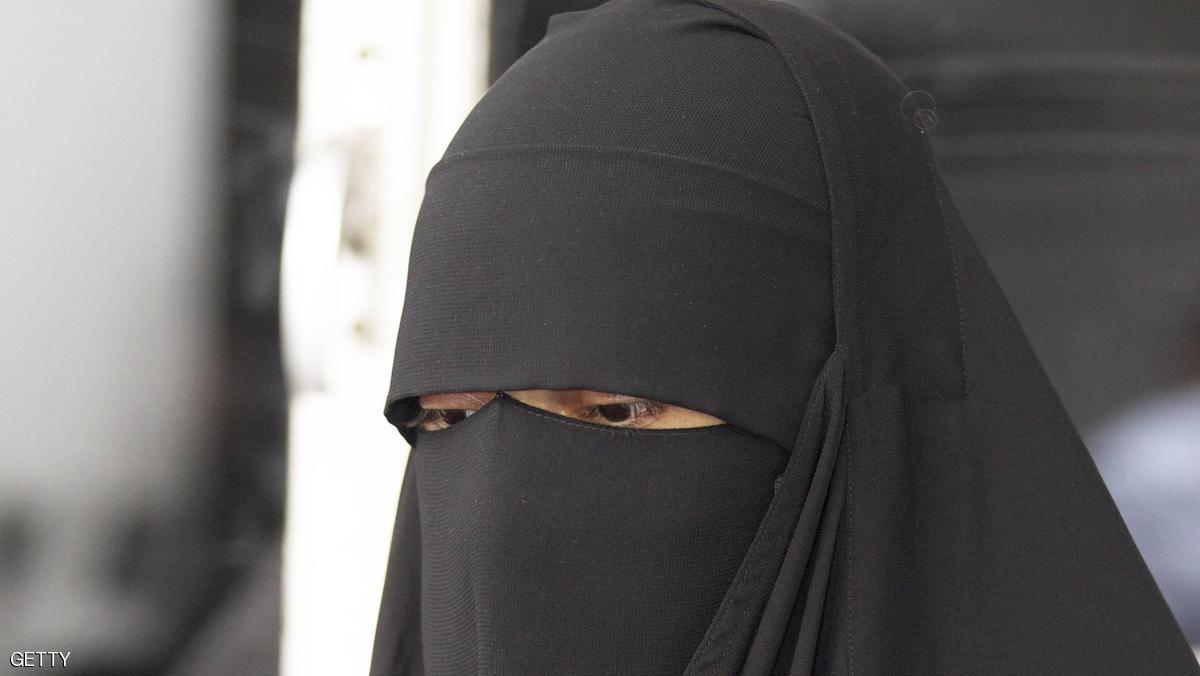 النمسا تحظر ارتداء "البرقع - النقاب" في الأماكن العامة