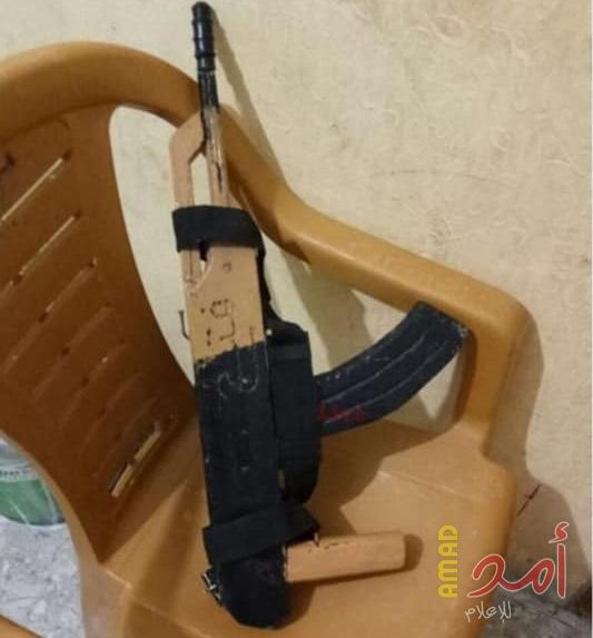بالصور.. قوات الاحتلال تزعم ضبط أسلحة خلال مداهمات في الخليل