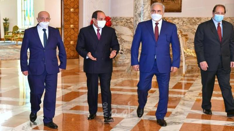بالفيديو: السيسي يلتقى عقيلة صالح والمشير حفتر لبحث الوضع في ليبيا