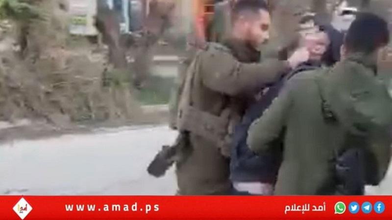 سجن جندي من جيش الاحتلال اعتدى على الفلسطيني عيسى عمرو  في الخليل- فيديو