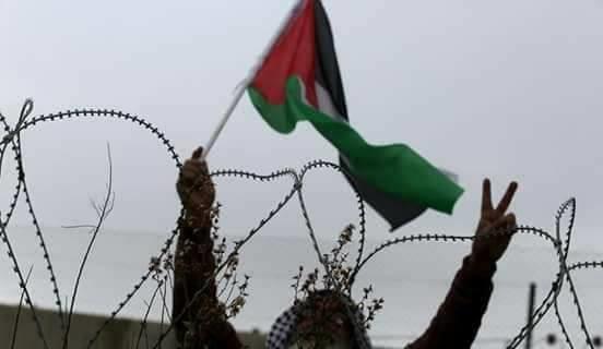 في جمعة رفع العلم الفلسطيني.. انطلاق مسيرة بلعين الأسبوعية