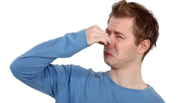 كيف تتخلص من مشاكل رائحة الفم الغير مستحبة