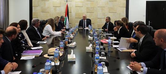 الحمد الله يطلع عددا من سفراء وقناصل دول الاتحاد الأوروبي على أخر المستجدات