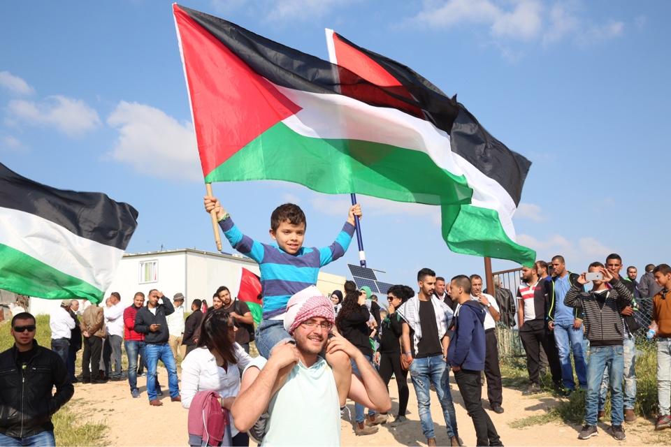 في ذكرى يوم الارض النضال الشعبي نجد العهد بمسيرة النضال وتطوير أشكال وأساليب المقاومة الشعبية لمواجهة الاحتلال