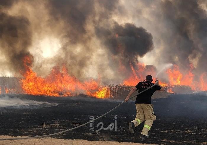 إعلام عبري: 9 حرائق في الحقول المحاذية لقطاع غزة