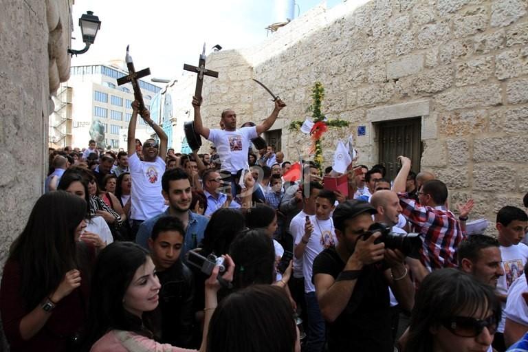 الطوائف المسيحية تحتفل بسبت النور في بيت لحم