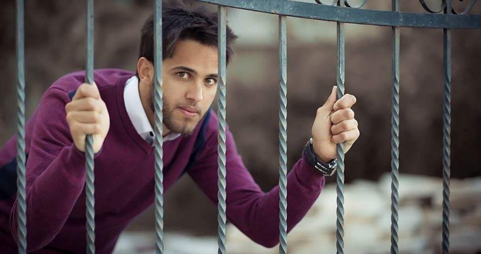 الناشط "قتيبة" المعتقل لدى وقائي نابلس يضرب عن الطعام