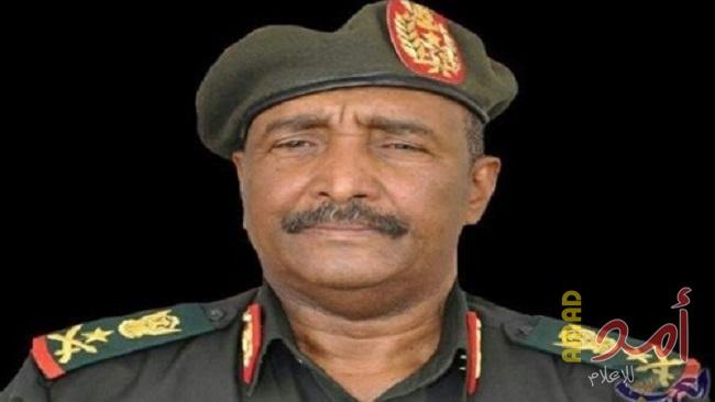 بن عوف يتنازل عن رئاسة المجلس العسكري في السودان...والبرهان رئيسا والمعتصمين يرحبون