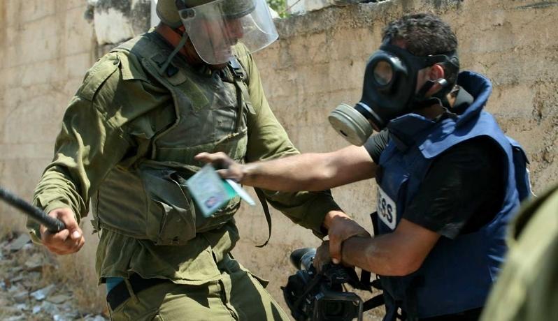مدى :  اكثر من 450 انتهاكا للحريات الاعلامية في فلسطين منذ بداية العام